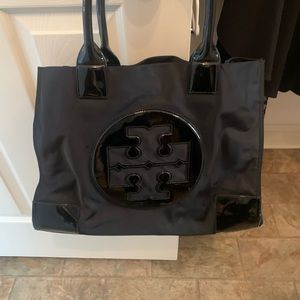 Tory Burtch tote used a few times non smoking no pets house